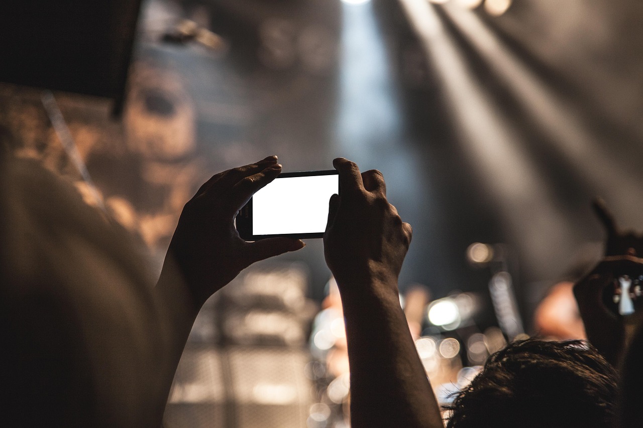 free up smartphone space keep progress